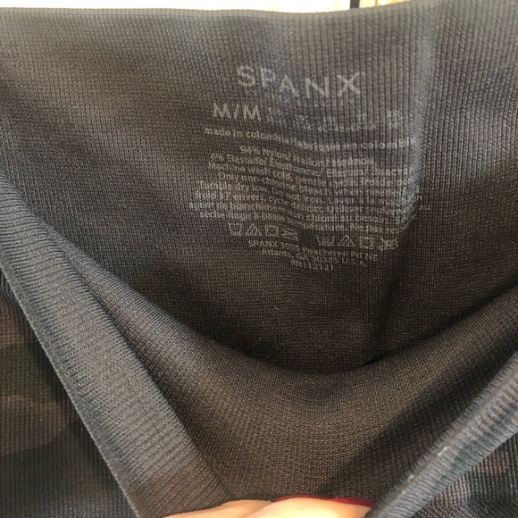 SPANX seamless camo leggings - Picture 4 of 4